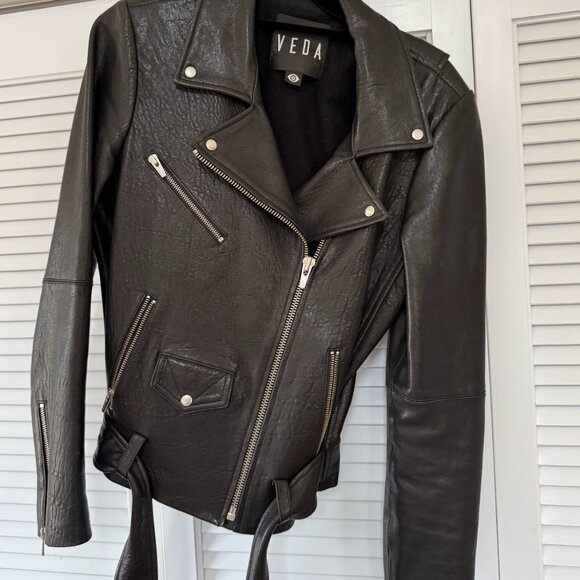 VEDA jayne smooth jacket black, size medium - Picture 6 of 10